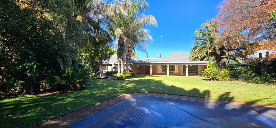 5 Bedroom Property for Sale in Stilfontein Ext 4 North West